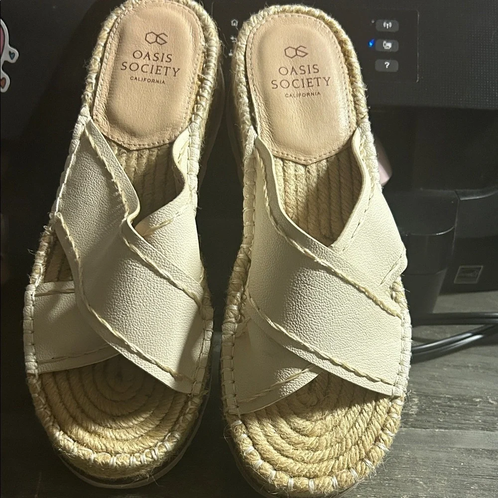 Oasis Society Cream Espadrille platform sandal‎